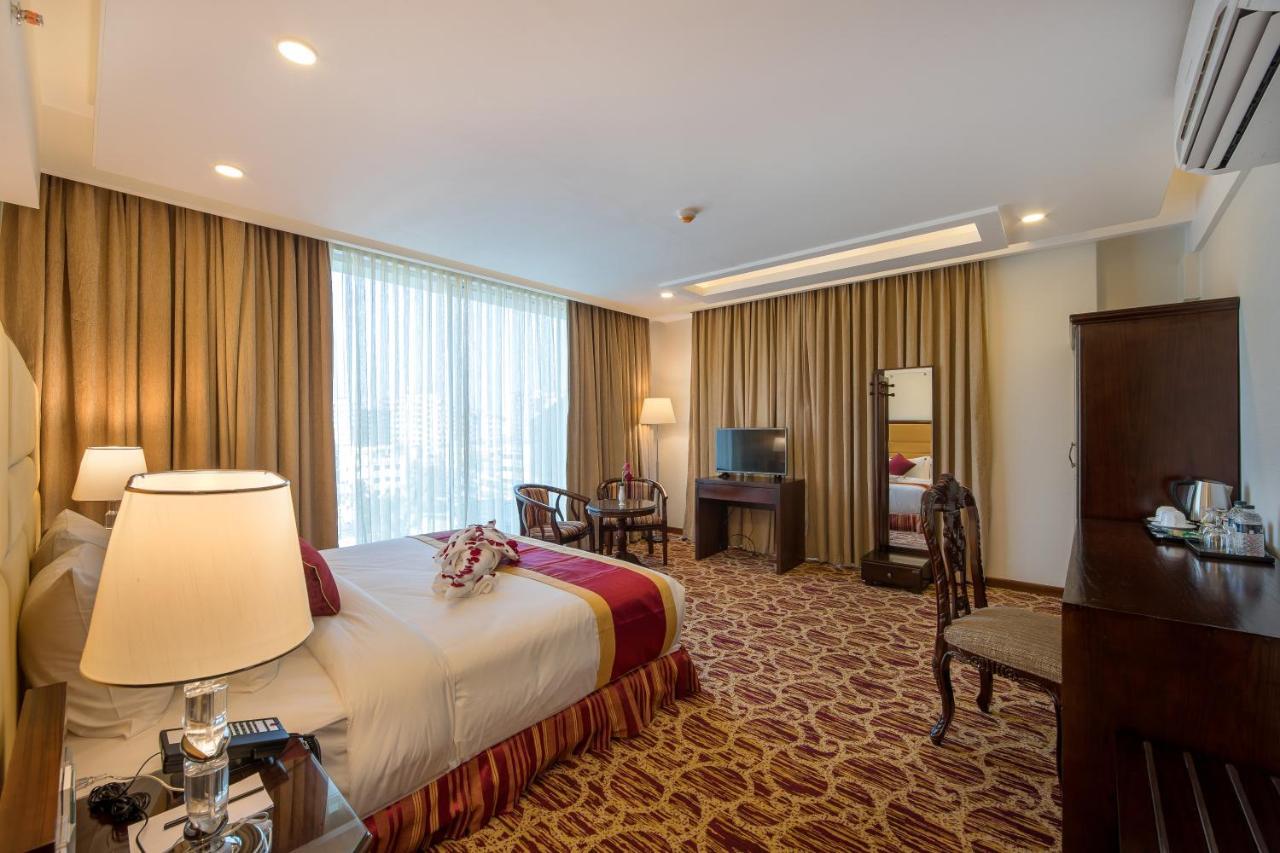 Grand Palace Hotel & Resorts 巴纳内拉斯 外观 照片